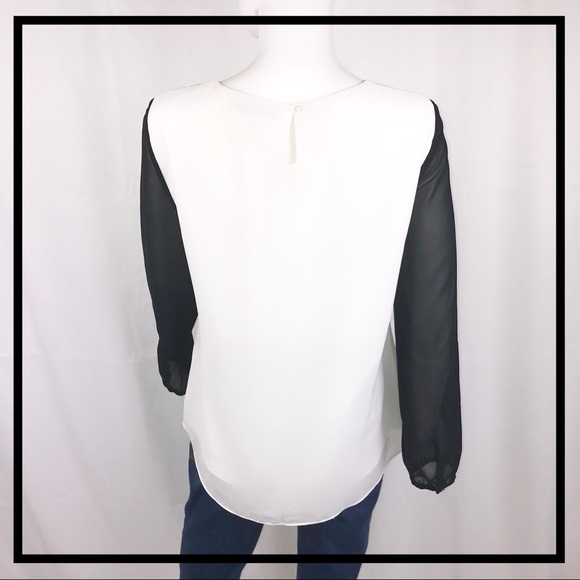 DKNYC Brand Long Sleeved Blouse Size Small - Picture 3 of 5